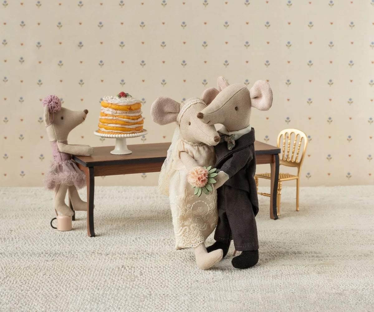 Maileg Wedding Mice in a box dressed as bride and groom, celebrating by a cake on the table, Bungalow Furniture & Accessories.