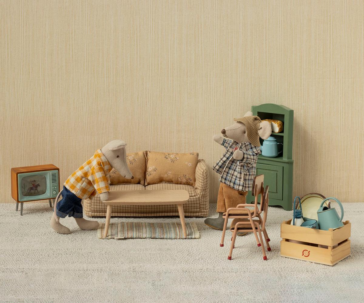 Maileg Mouse Hole Farmhouse living room styled with toy mice, vintage furnishings, and cozy accessories.